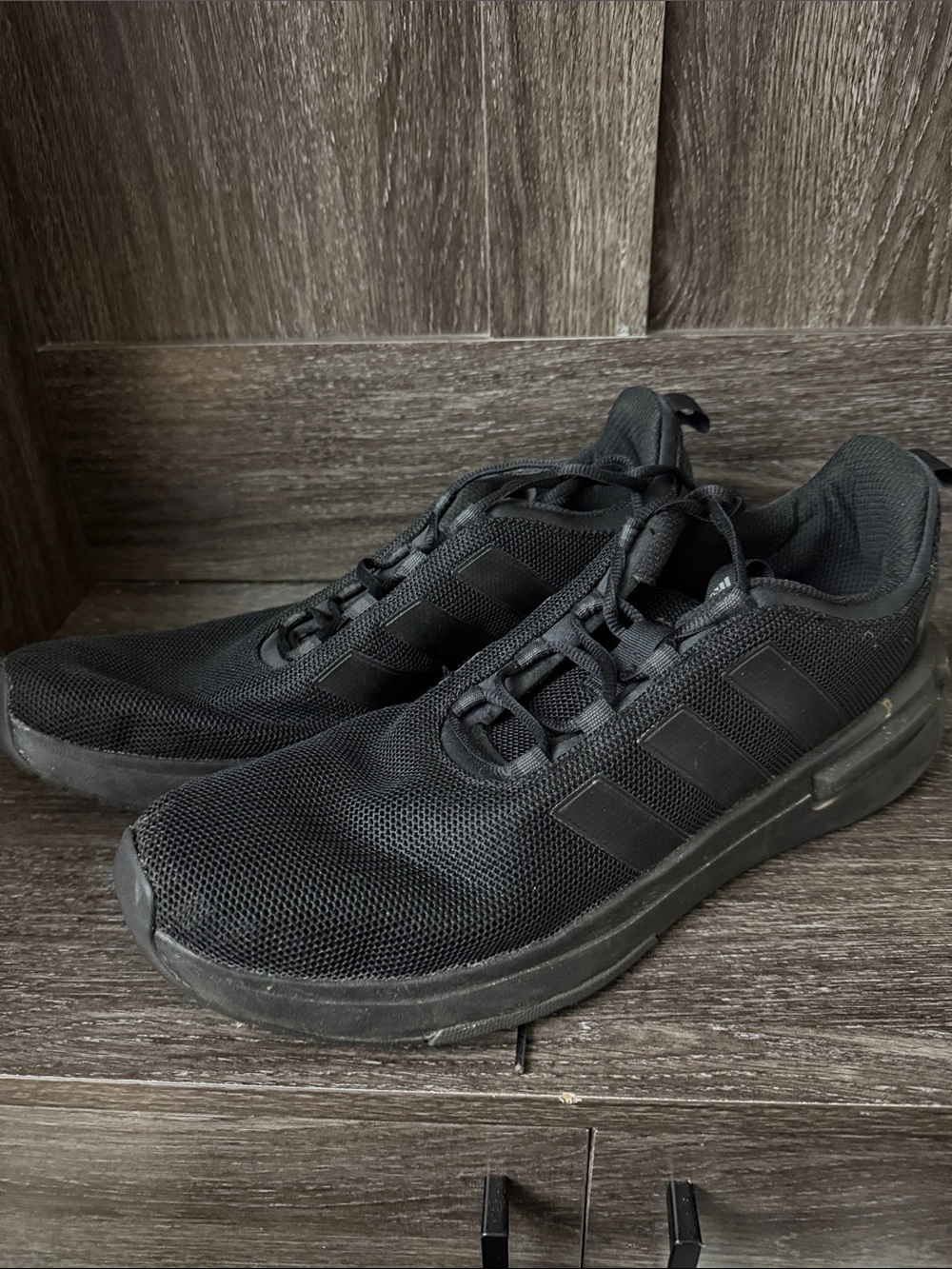 Men's adidas Black running- Classic Three-Stripe Design